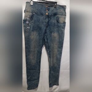 Women's 18 High-Waisted Acid Wash Blue Denim Grunge JeanS By DAZL NWT